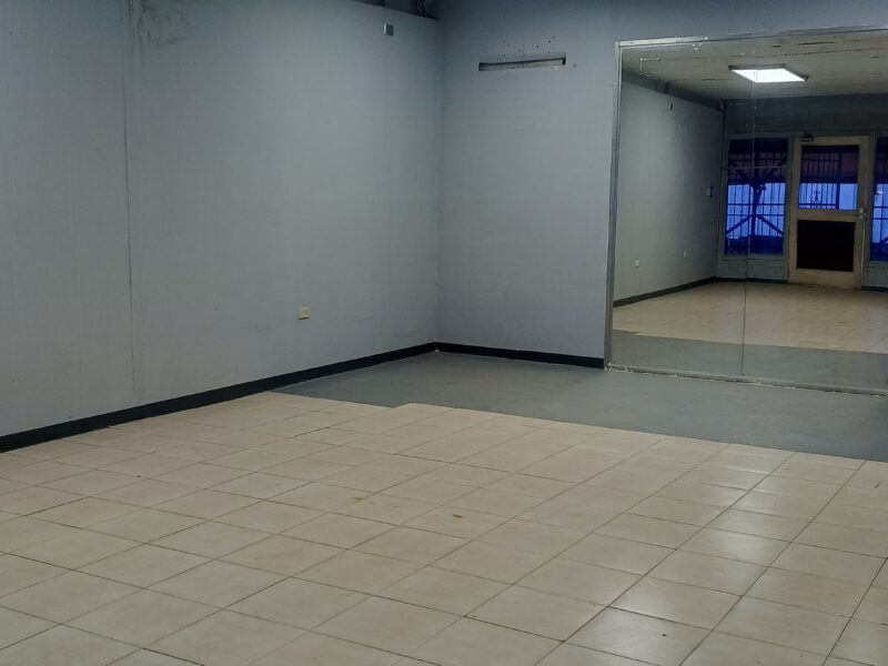 Venta Local Comercial CC Big Low Center San Diego